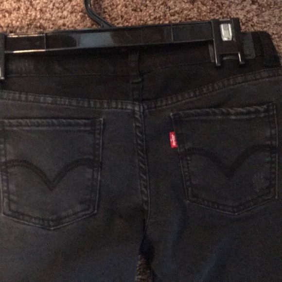 Black Levi Jeans - Slightly Ripped - Picture 5 of 5